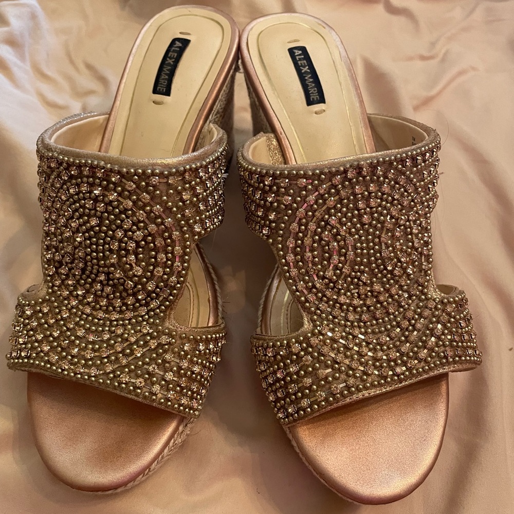 Gold sequins wedges